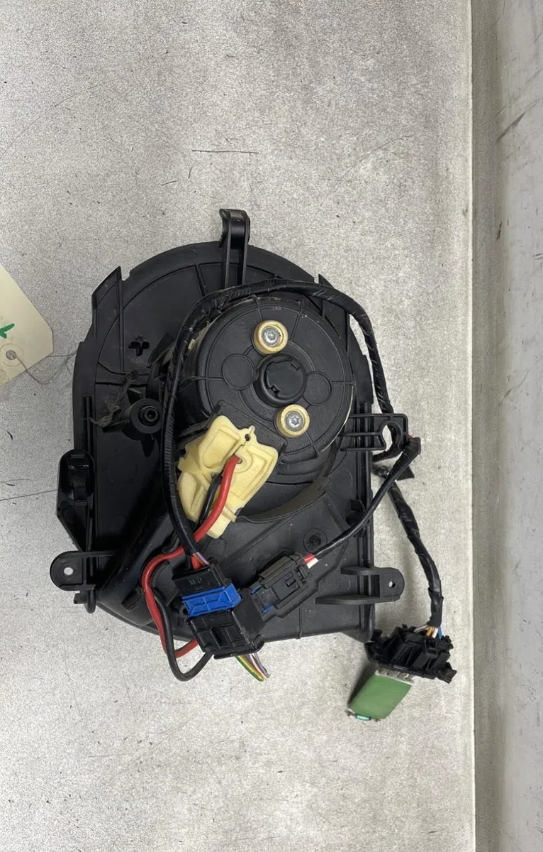 Ventilateur de chauffage Peugeot EXPERT Camionnette (VF3A_, VF3U_, VF3X_) 2.0 hdi 130 (2011) occasion