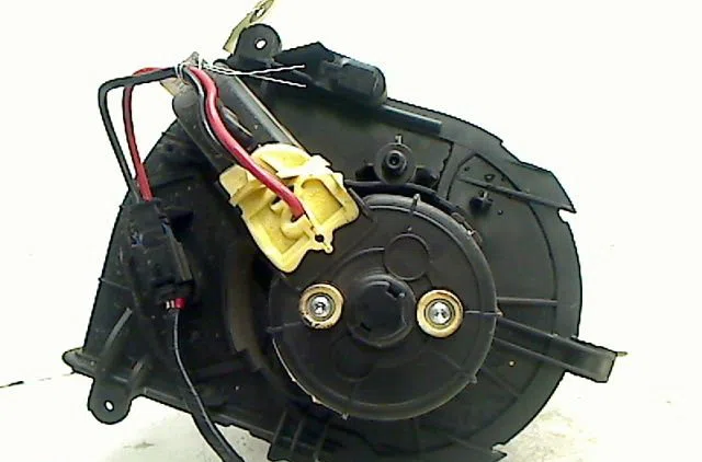 Ventilateur de chauffage Peugeot EXPERT Camionnette (VF3A_, VF3U_, VF3X_) 2.0 hdi 130 (2011) occasion