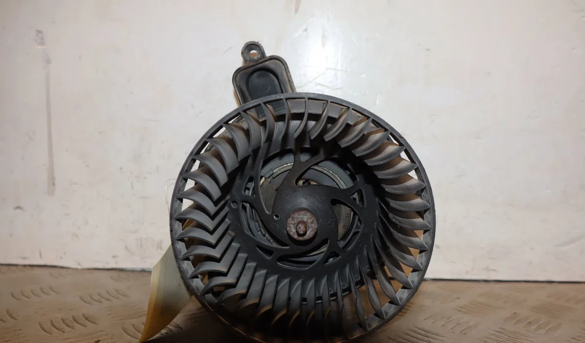 Ventilateur de chauffage Peugeot PARTNER Camionnette-Monospace (5_, G_) 1.1 (1996-2005) occasion