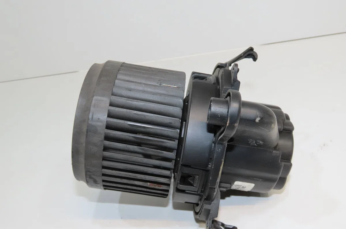 Ventilateur de chauffage Renault CAPTUR I (J5_, H5_) 0.9 tce 90 (2013) 5 portes occasion