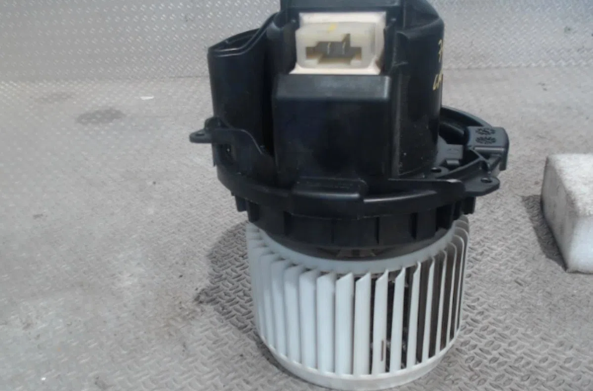 Ventilateur de chauffage Renault CAPTUR II (HF_) Blue dci 95 (hfaf) (2020) occasion