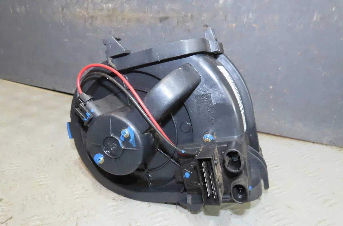 Ventilateur de chauffage Renault CLIO II (BB_, CB_) 1.4 (b-cb0c, b-cb0s) (1998-2005) occasion