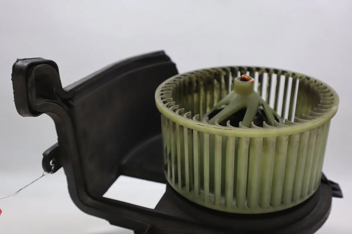 Ventilateur de chauffage Renault CLIO II (BB_, CB_) 1.5 dci (b-cb08) (2001-2005) 5 portes occasion