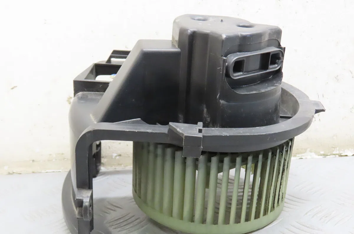 Ventilateur de chauffage Renault CLIO II (BB_, CB_) 1.9 dti (b-cb0u) (1999-2005) occasion