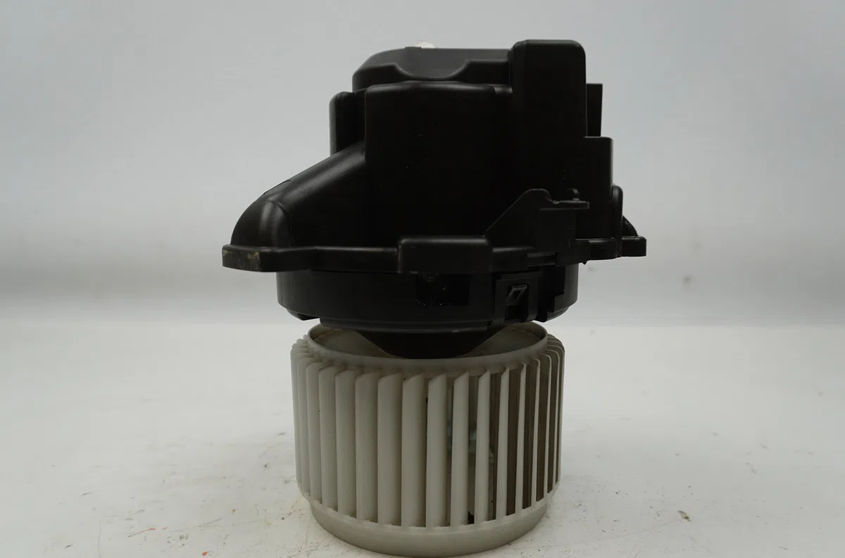 Ventilateur de chauffage Renault CLIO V (B7_) 1.6 e-tech 145 (b7mu) (2022) occasion
