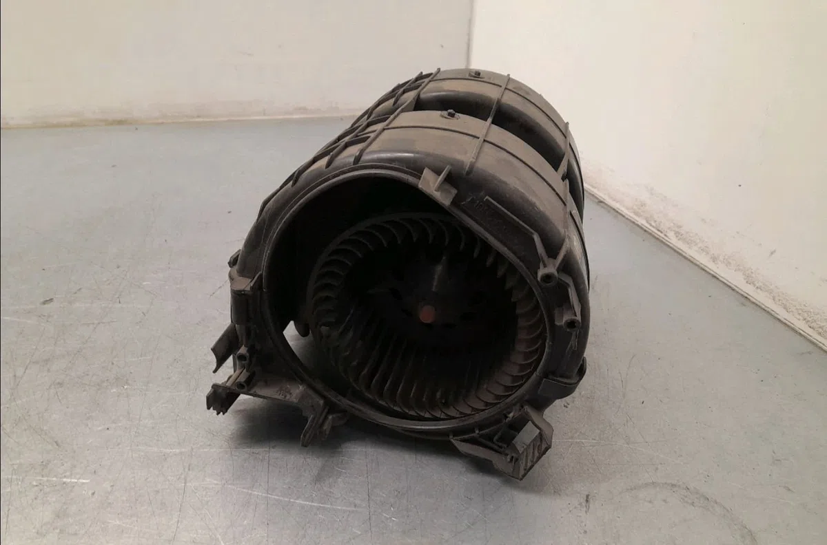 Ventilateur de chauffage Renault GRAND SCÉNIC III (JZ0-1_) 1.6 dci (jz00, jz12) (2011) 5 portes occasion