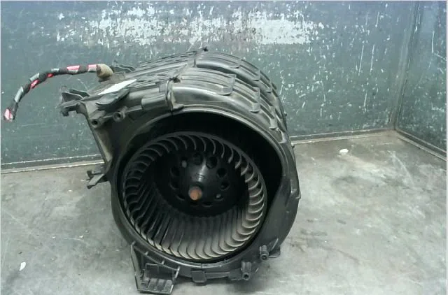 Ventilateur de chauffage Renault GRAND SCÉNIC III (JZ0-1_) 1.9 dci (2009) occasion