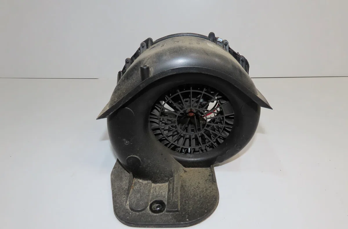 Ventilateur de chauffage Renault KANGOO Express (FC0-1_) 1.2 16v (fc05, fc0w, fc1d, fc1p, fc1k, fc0t) (2001) occasion