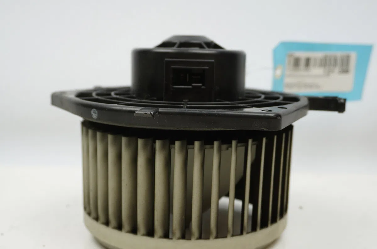 Ventilateur de chauffage Renault LAGUNA III (BT0-1) 2.0 dci (bt01, bt08, bt09, bt0e, bt0k, bt12, bt1c, bt1d,... (2007-20
