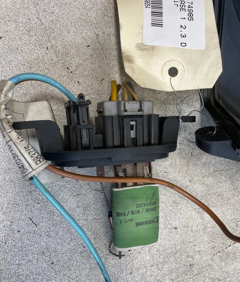 Ventilateur de chauffage Renault MASTER III Camionnette (FV) 2.3 dci 125 fwd (fv0c, fv0d, fv0g, fv0h, fv0j, fv0k) (2010)