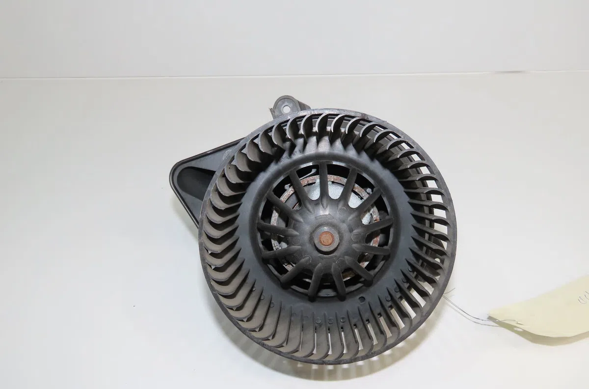 Ventilateur de chauffage Renault MEGANE I (BA0-1_) 1.4 16v (ba0d, ba1h, ba0w, ba10) (1999-2003) occasion