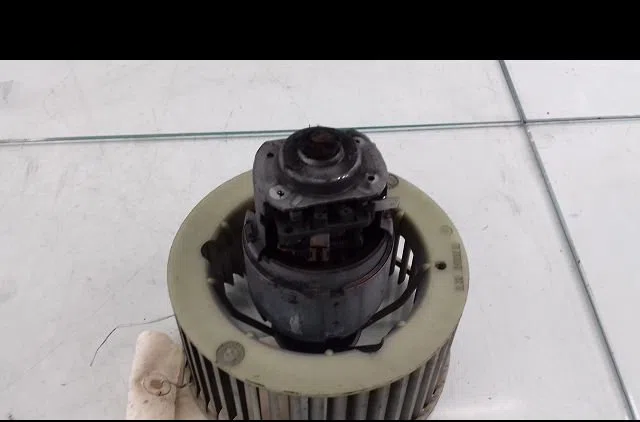 Ventilateur de chauffage Renault MEGANE I (BA0-1_) 1.6 e (ba0f, ba0s) (1996-1999) occasion