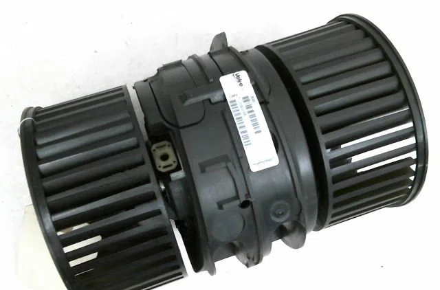 Ventilateur de chauffage Renault MEGANE III 3-5 portes (BZ0-1_, B3_) 1.2 tce (bz2b, bz11) (2012-2015) 5 portes occasion