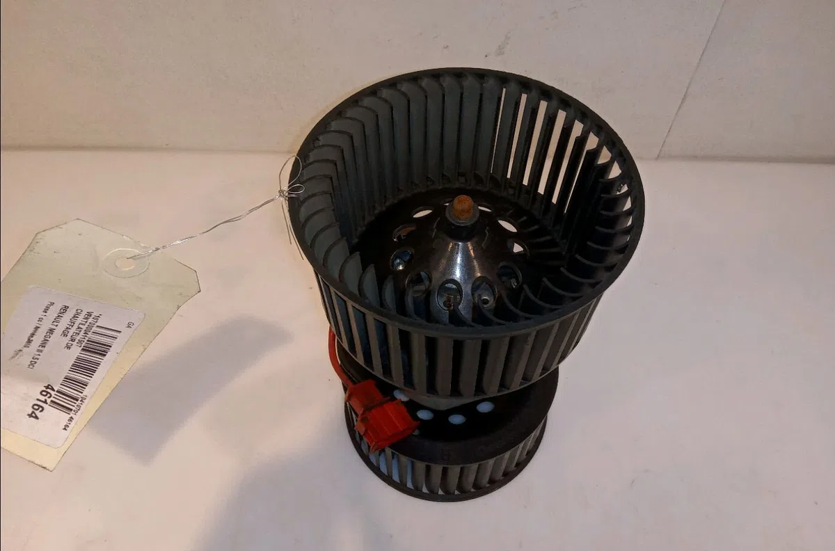 Ventilateur de chauffage Renault MEGANE III 3-5 portes (BZ0-1_, B3_) 1.5 dci (bz09, bz0d, bz1w, bz29, bz14) (2009) 5 por