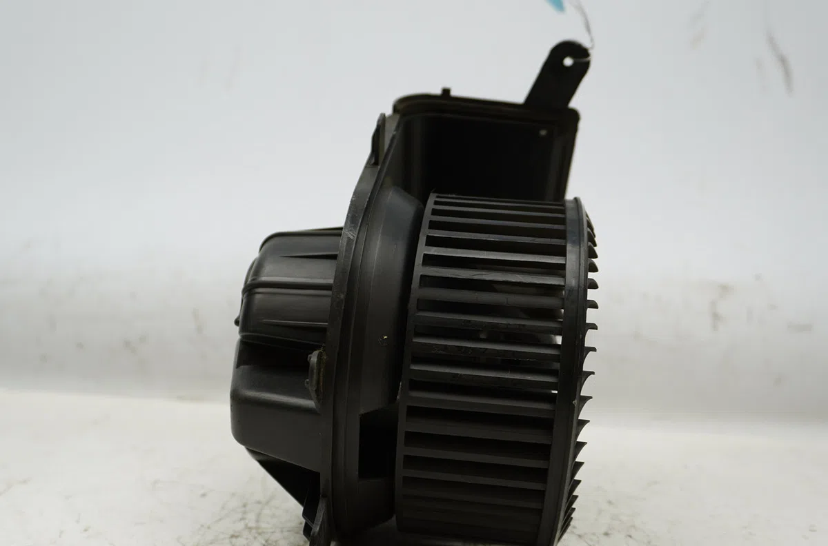 Ventilateur de chauffage Renault SCÉNIC II (JM0-1_) 1.6 (jm0c, jm0j, jm1b) (2003-2006) 5 portes occasion
