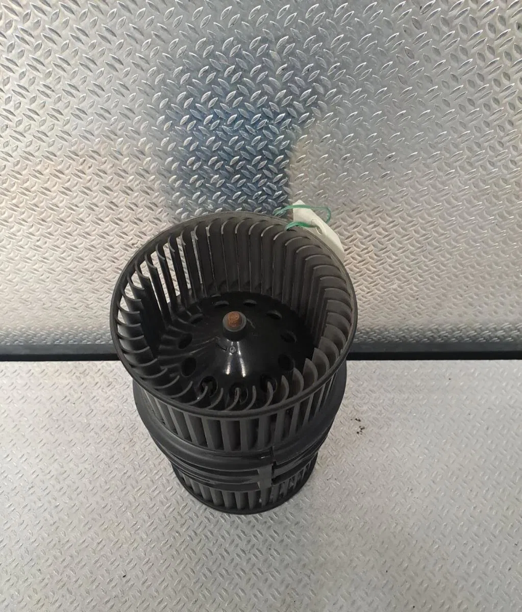 Ventilateur de chauffage Renault SCÉNIC III (JZ0-1_) 1.4 16v (jz0f, jz1v) (2009) occasion