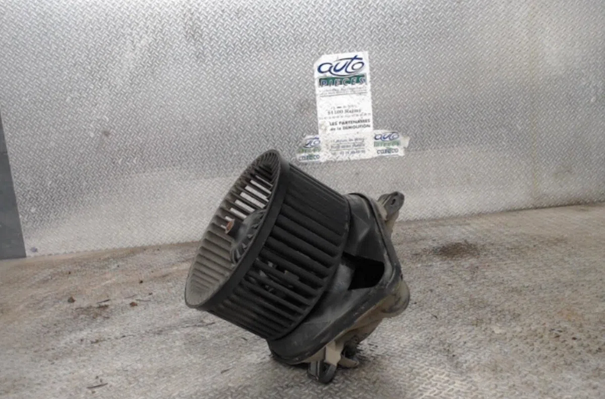 Ventilateur de chauffage Renault TRAFIC II Autobus-Autocar (JL) 1.9 dci 100 (jl0c) (2001-2006) occasion