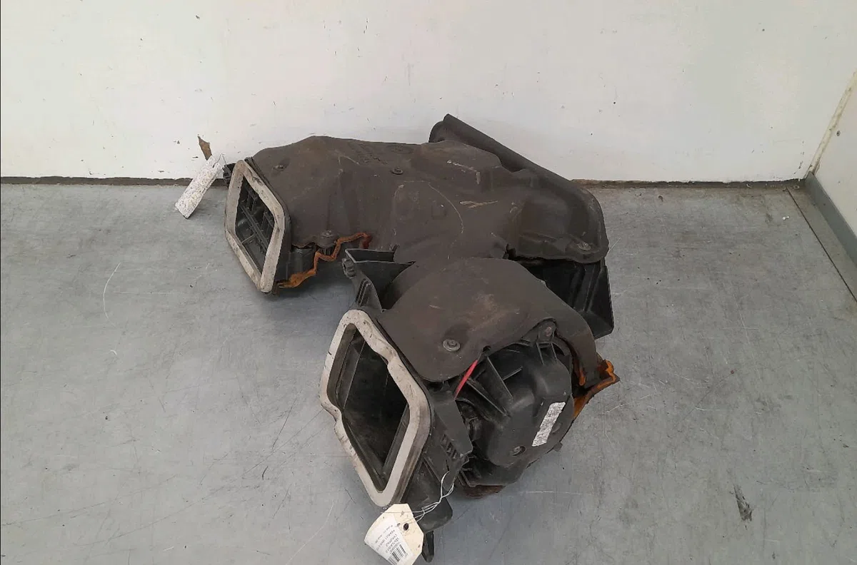 Ventilateur de chauffage Renault TRAFIC II Autobus-Autocar (JL) 1.9 dci 100 (jl0c) (2001-2006) occasion