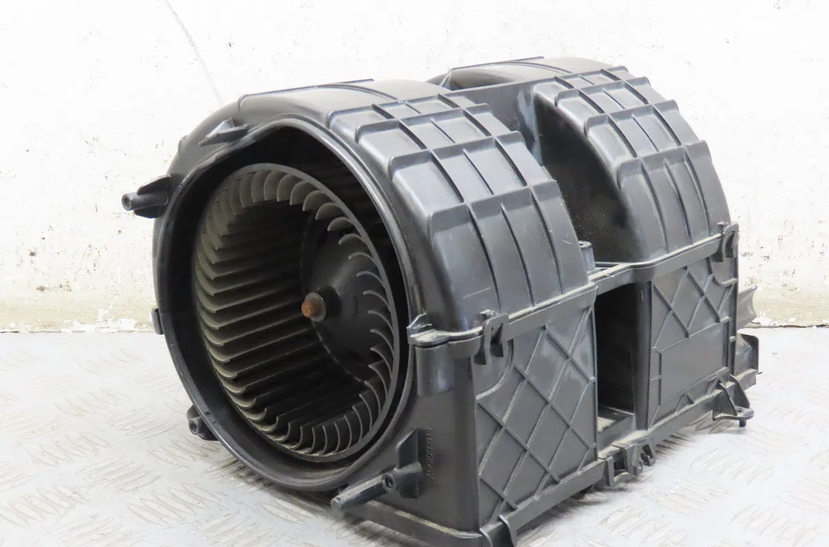 Ventilateur de chauffage Renault TRAFIC III Camionnette (FG_) 1.6 dci 120 (fgmk) (2015) occasion