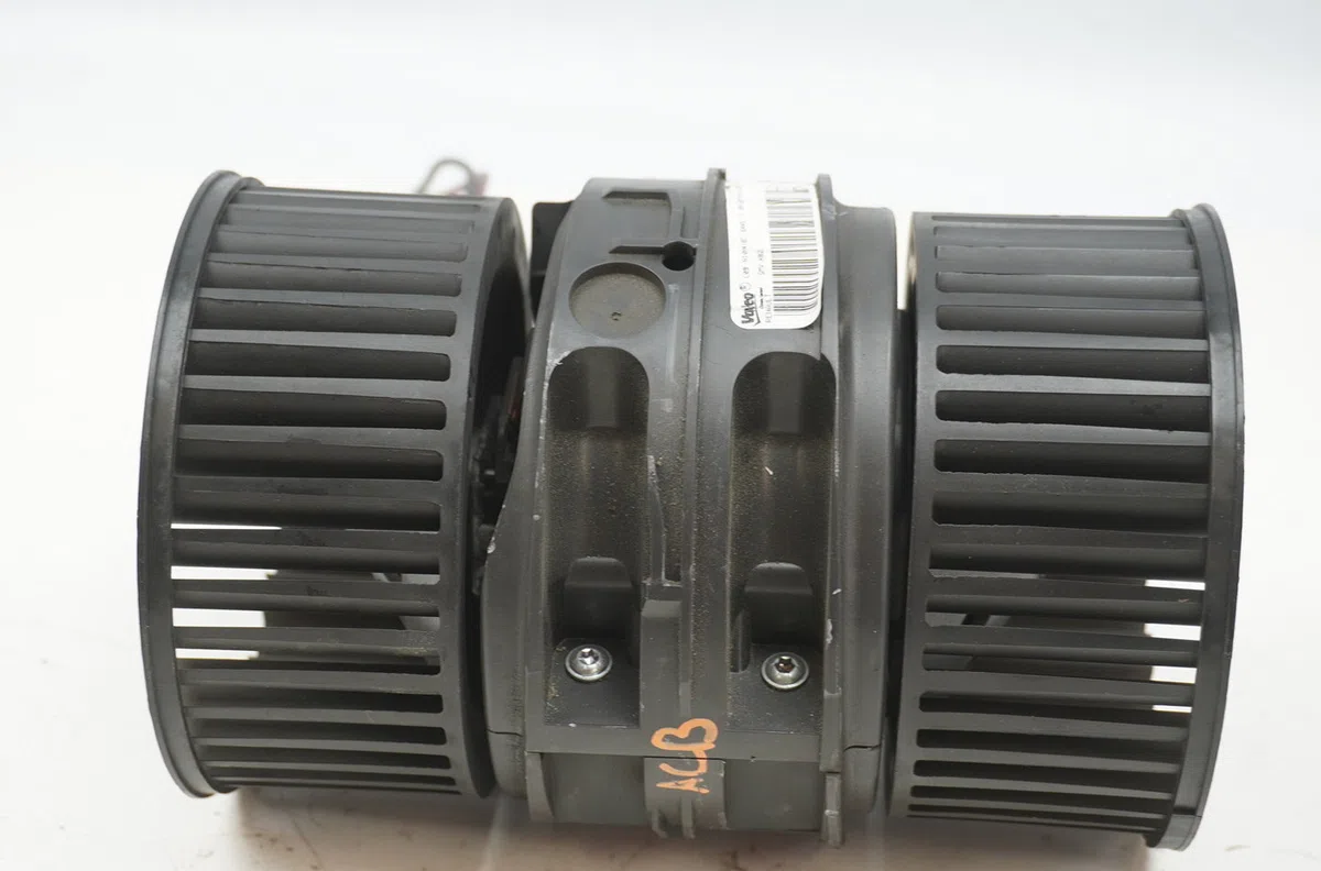 Ventilateur de chauffage Renault TRAFIC III Camionnette (FG_) 1.6 dci 125 (fgmh) (2015) occasion