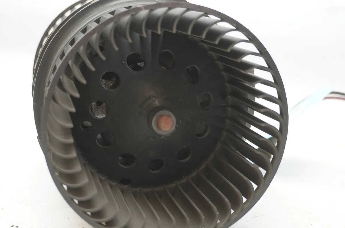 Ventilateur de chauffage Renault TRAFIC III Camionnette (FG_) 1.6 dci 125 (fgmh) (2015) occasion