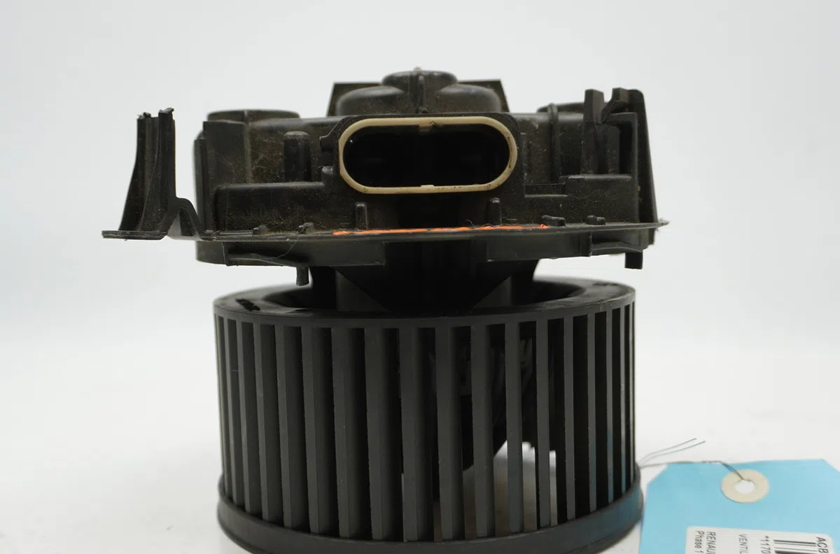 Ventilateur de chauffage Renault TWINGO II (CN0_) 1.2 (cn0d) (2007-2014) 3 portes occasion