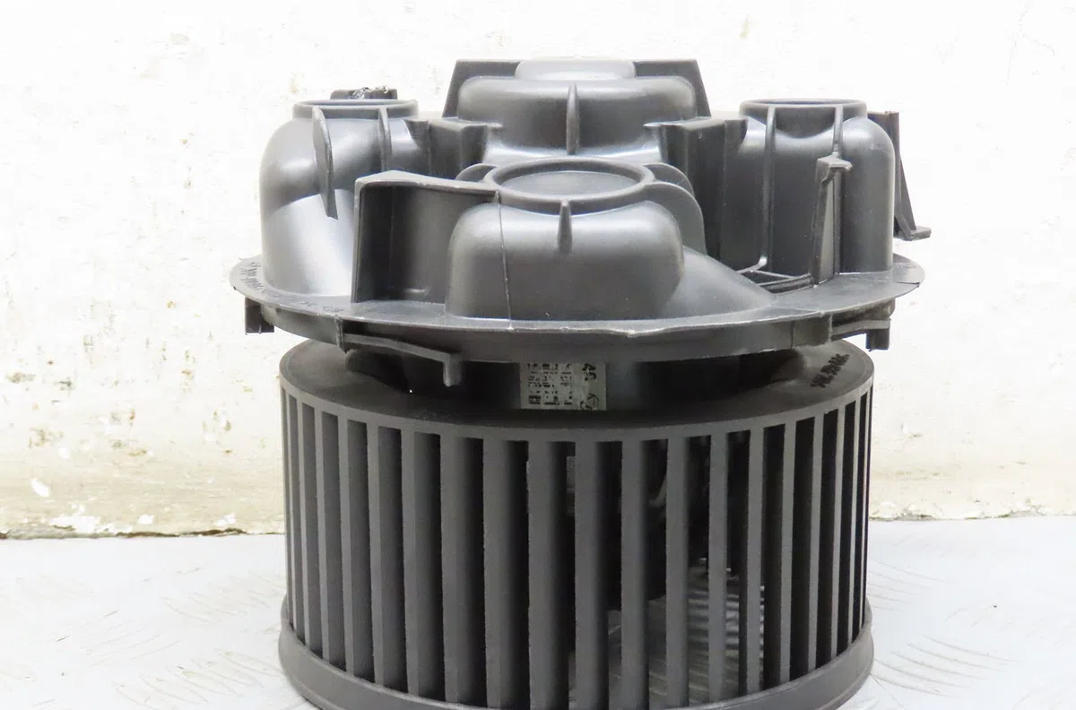 Ventilateur de chauffage Renault TWINGO II (CN0_) 1.5 dci (cn0e) (2007-2014) 3 portes occasion