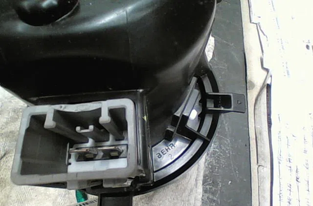 Ventilateur de chauffage Renault TWINGO III (BCM_, BCA_) 1.0 sce 70 (2014) 5 portes occasion