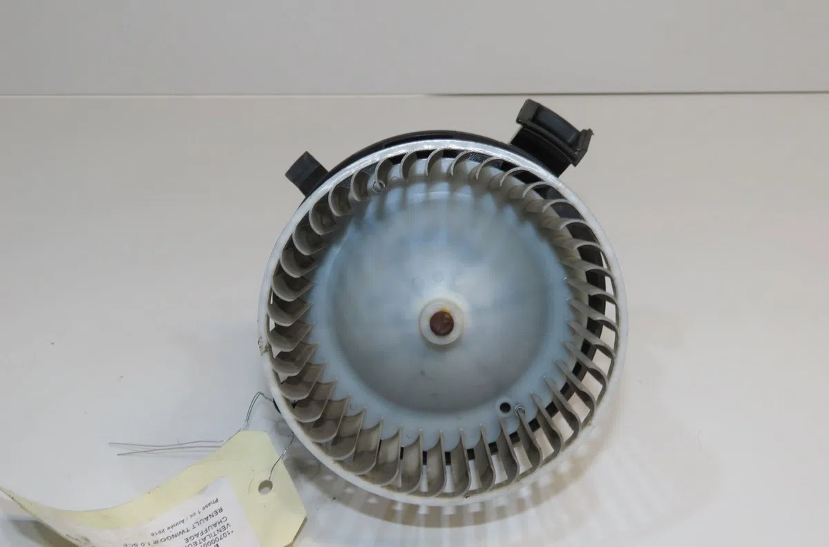 Ventilateur de chauffage Renault TWINGO III (BCM_, BCA_) 1.0 sce 70 (2014) 5 portes occasion