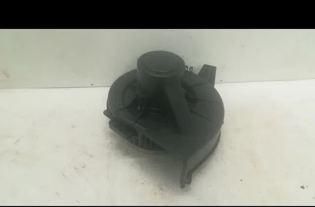 Ventilateur de chauffage Seat CORDOBA (6L2) 1.4 tdi (2002-2005) occasion