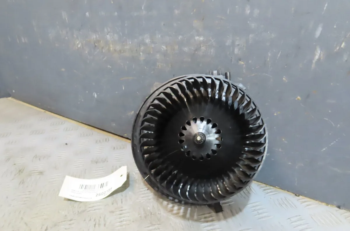 Ventilateur de chauffage Skoda KAROQ (NU7, ND7) 1.0 tsi (2017) occasion