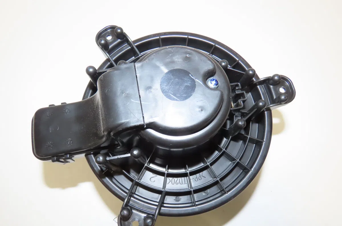 Ventilateur de chauffage Suzuki SWIFT V (AZ) 1.2 hybrid (mild hybrid) (a2l412) (2020) 5 portes occasion