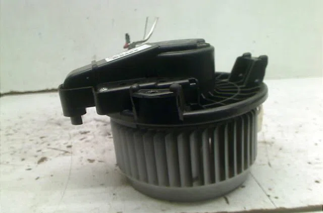 Ventilateur de chauffage Toyota AVENSIS Break (_T27_) 1.6 d4-d (wwt270_) (2015-2018) occasion