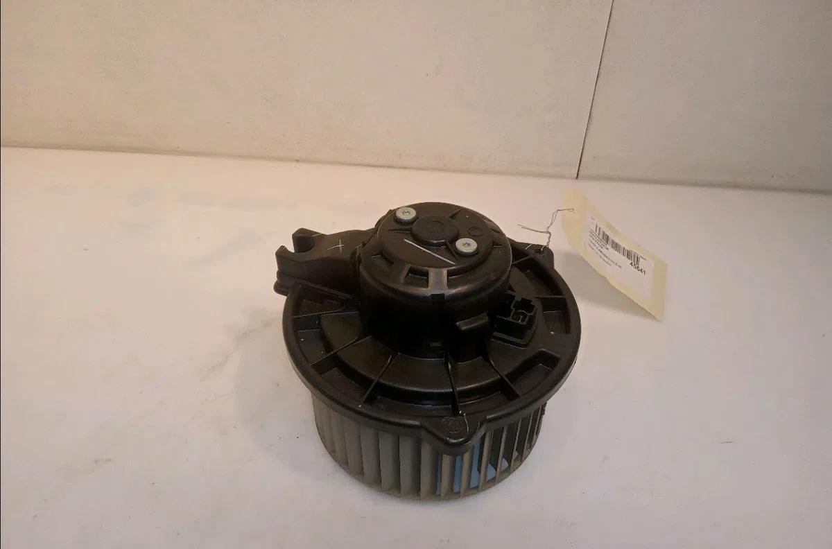 Ventilateur de chauffage Toyota AVENSIS (_T25_) 2.0 d-4d (cdt250_) (2003-2008) occasion