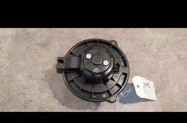 Ventilateur de chauffage Toyota COROLLA (_E12_) 1.4 d (nde120_) (2004-2007) 5 portes occasion