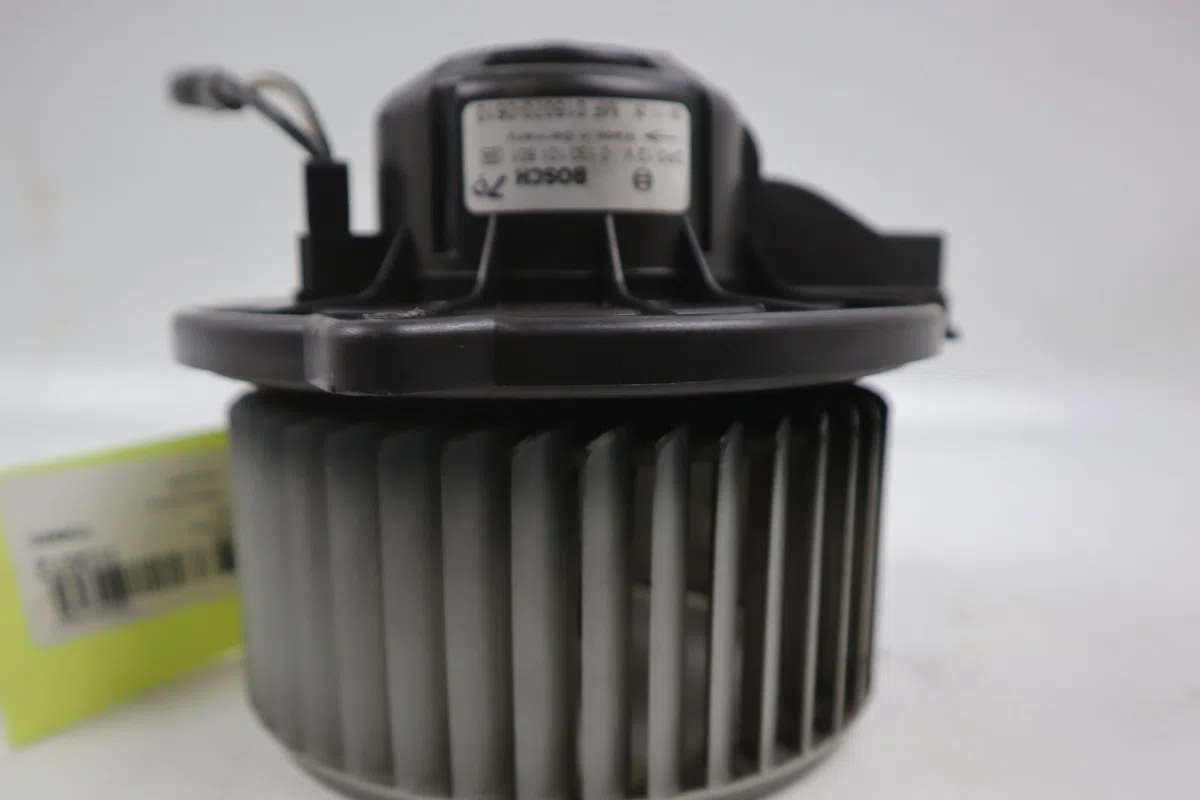 Ventilateur de chauffage Toyota COROLLA (_E12_) 2.0 d-4d (cde120r_, cde120l_) (2002-2006) occasion