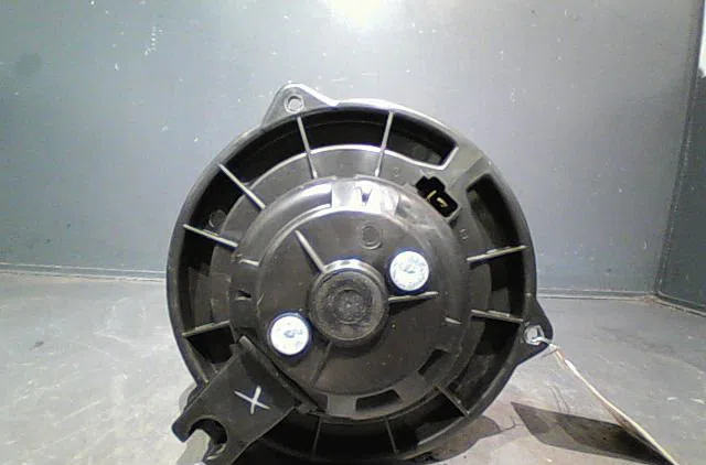 Ventilateur de chauffage Toyota COROLLA Verso (ZER_, ZZE12_, R1_) 2.2 d-4d (aur10_) (2005-2009) 5 portes occasion