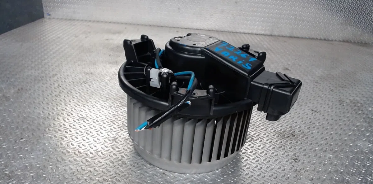 Ventilateur de chauffage Toyota YARIS (_P9_) 1.4 d-4d (nlp90_) (2005-2012) occasion