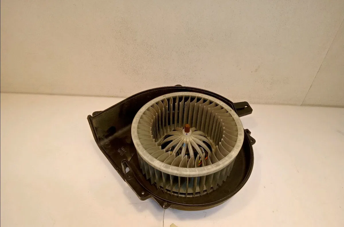 Ventilateur de chauffage Volkswagen FOX 3-5 portes (5Z1, 5Z3, 5Z4) 1.2 (2005-2011) occasion