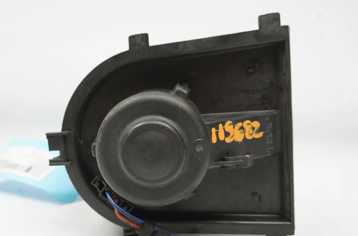 Ventilateur de chauffage Volkswagen GOLF IV (1J1) 1.6 (1997-2004) occasion