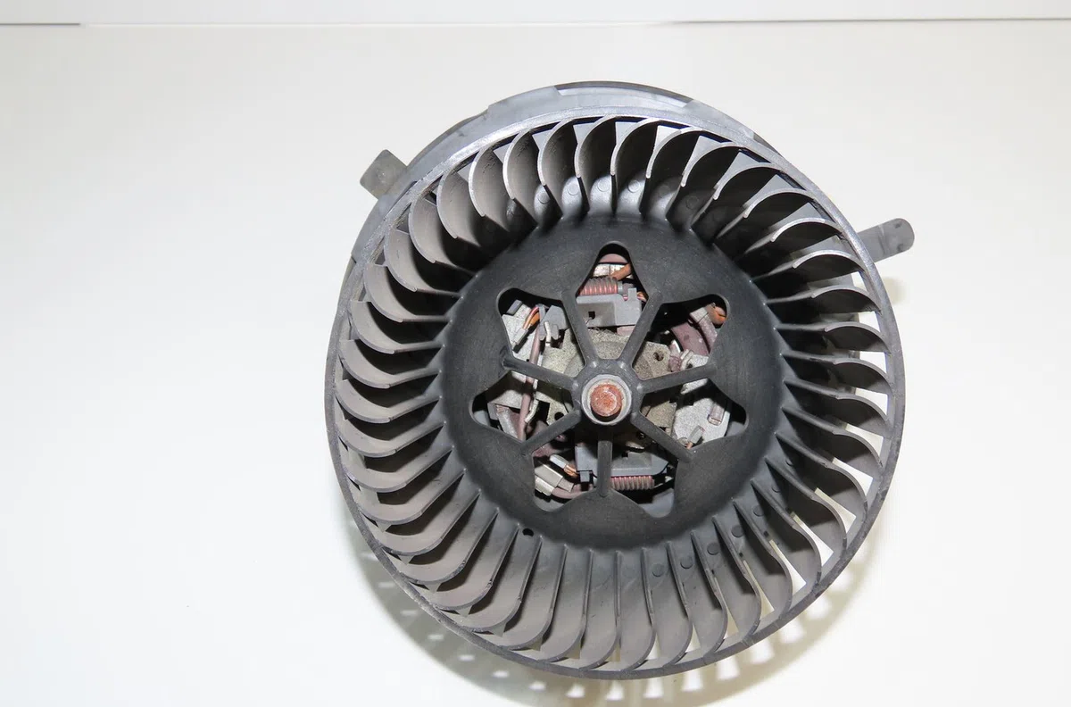 Ventilateur de chauffage Volkswagen GOLF V (1K1) 1.4 16v (2003-2006) occasion