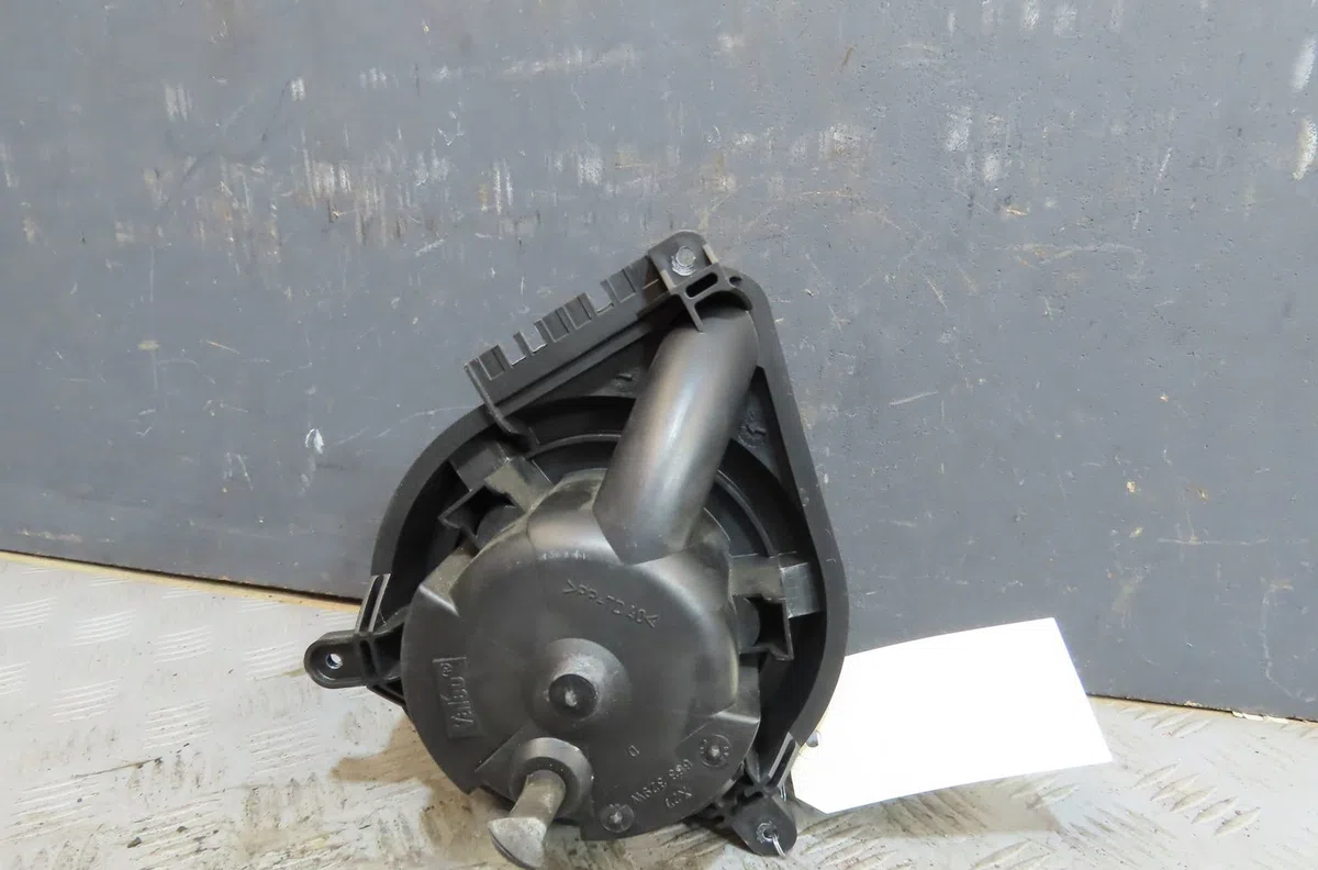 Ventilateur de chauffage Volkswagen LT 28-46 II Camionnette (2DA, 2DD, 2DH) 2.5 tdi (2001-2006) occasion