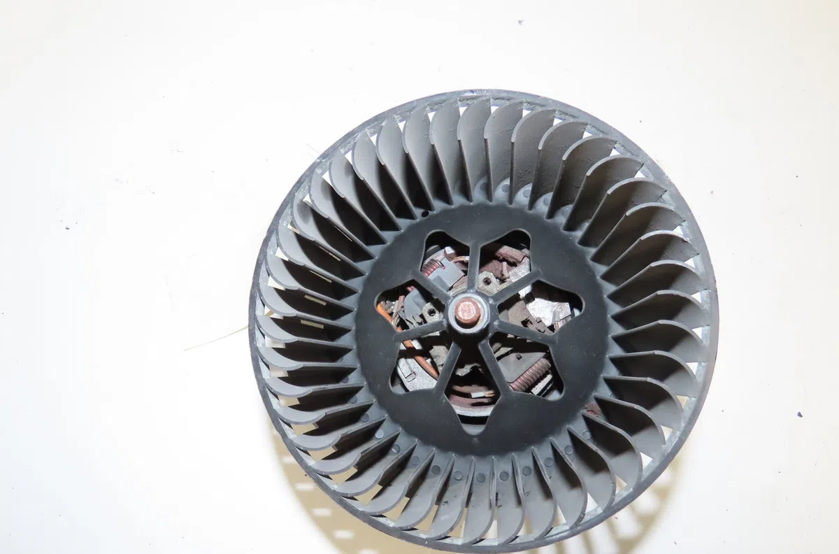 Ventilateur de chauffage Volkswagen PASSAT B7 Variant (365) 1.6 tdi (2010-2014) occasion