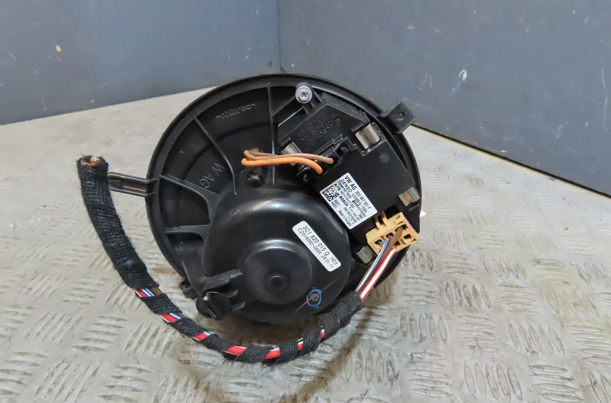 Ventilateur de chauffage Volkswagen PASSAT B7 Variant (365) 2.0 tdi (2010-2014) occasion
