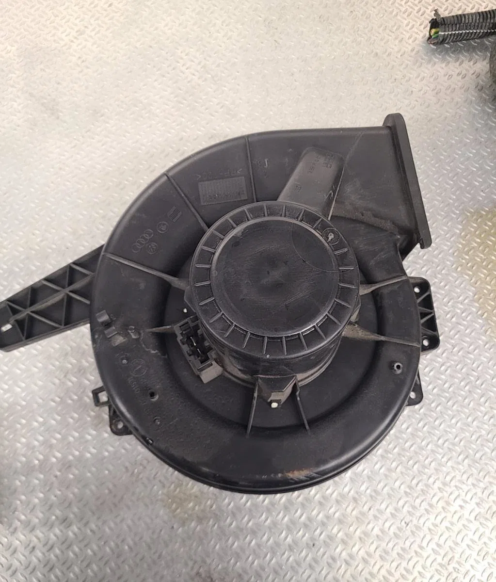 Ventilateur de chauffage VOLKSWAGEN POLO 5  POLO 5 PHASE 1 occasion