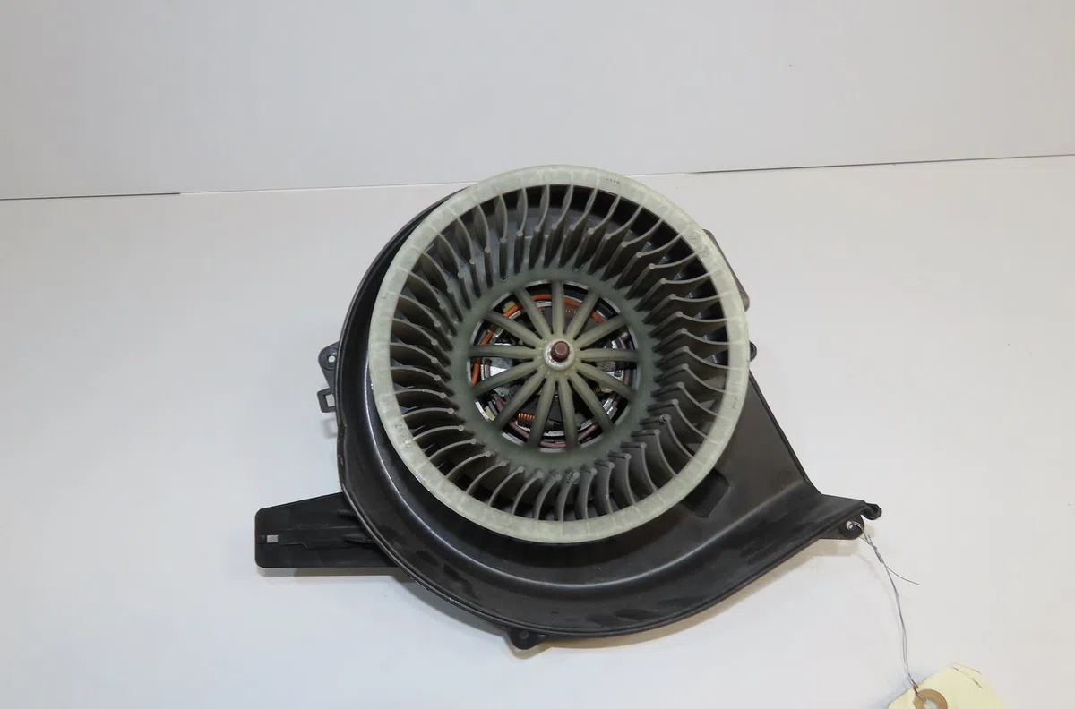 Ventilateur de chauffage VOLKSWAGEN POLO IV 2003 occasion