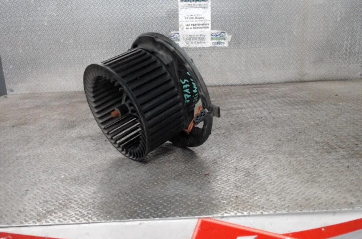 Ventilateur de chauffage Volkswagen SCIROCCO III (137, 138) 1.4 tsi (2008-2017) occasion