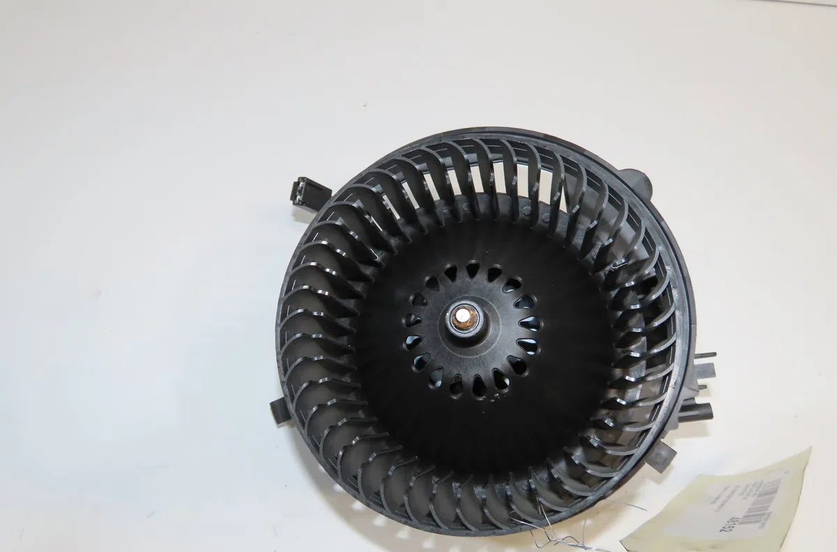 Ventilateur de chauffage Volkswagen TIGUAN (AD1, AX1) 1.5 tsi (2018-2019) occasion