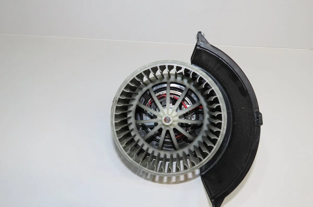 Ventilateur de chauffage Volkswagen TOUAREG (7LA, 7L6, 7L7) 5.0 v10 tdi (2002-2010) occasion