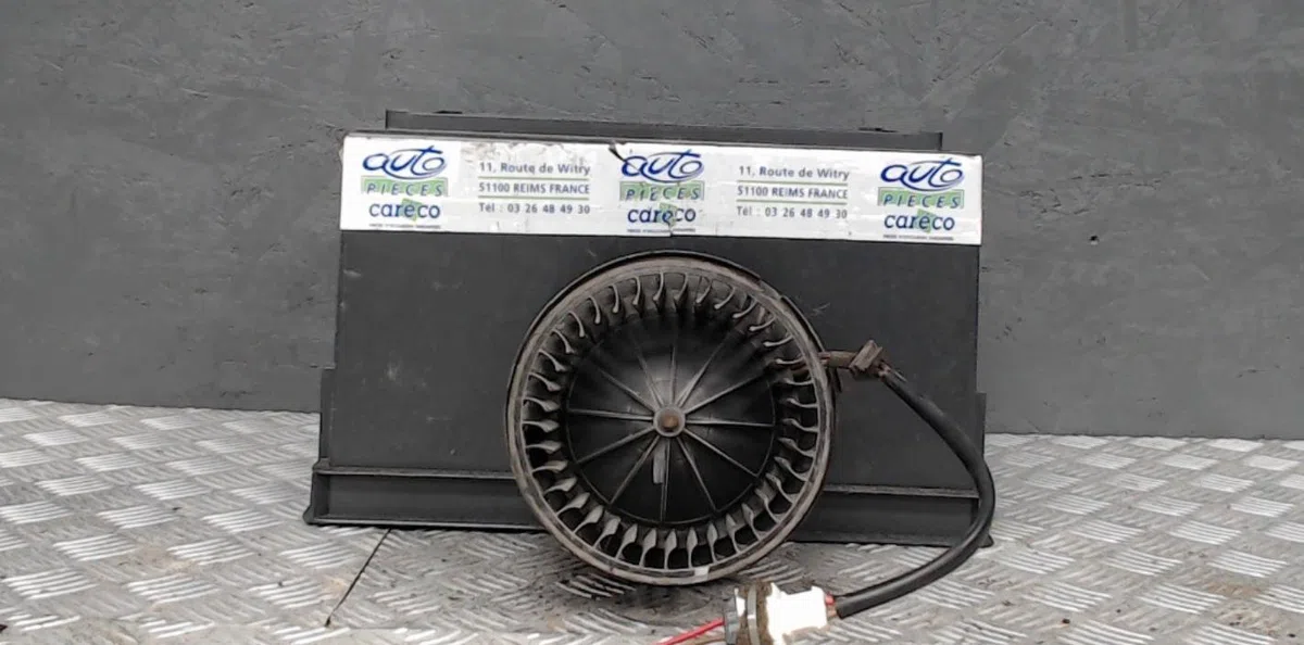 Ventilateur de chauffage Volkswagen TRANSPORTER IV Camionnette (70A, 70H, 7DA, 7DH) 1.9 td (1992-2003) occasion